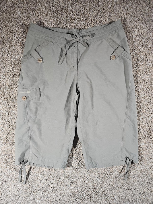 Merrell Sz 10 Green Capri Shorts