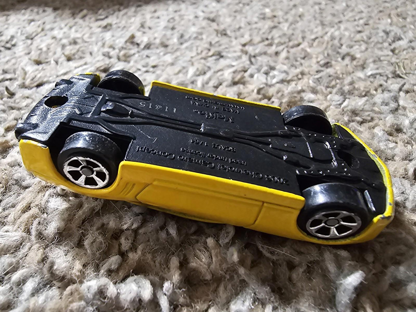 MAISTO 2006 CHEVY CAMARO CONCEPT  CAR Yellow 1/64 Diecast