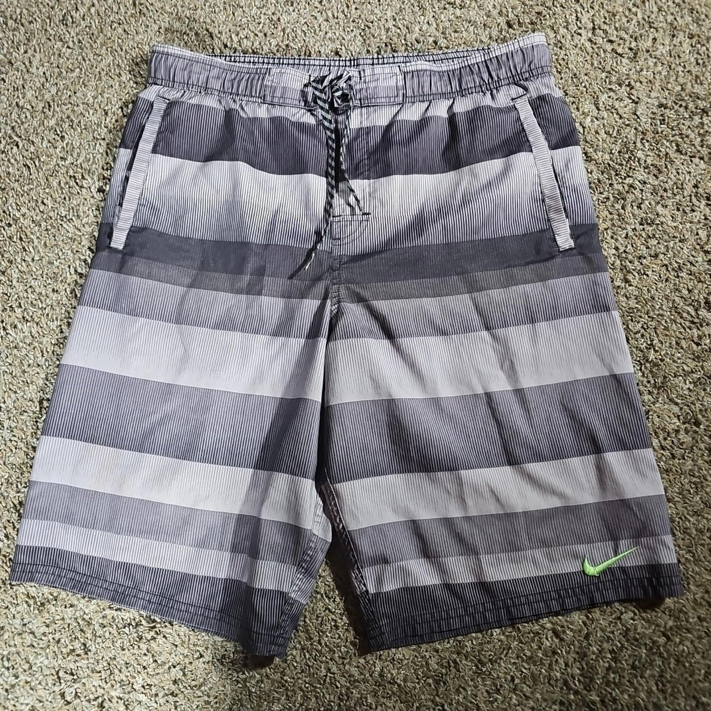 Nike Hybrid Board Swim Shorts Small Gray