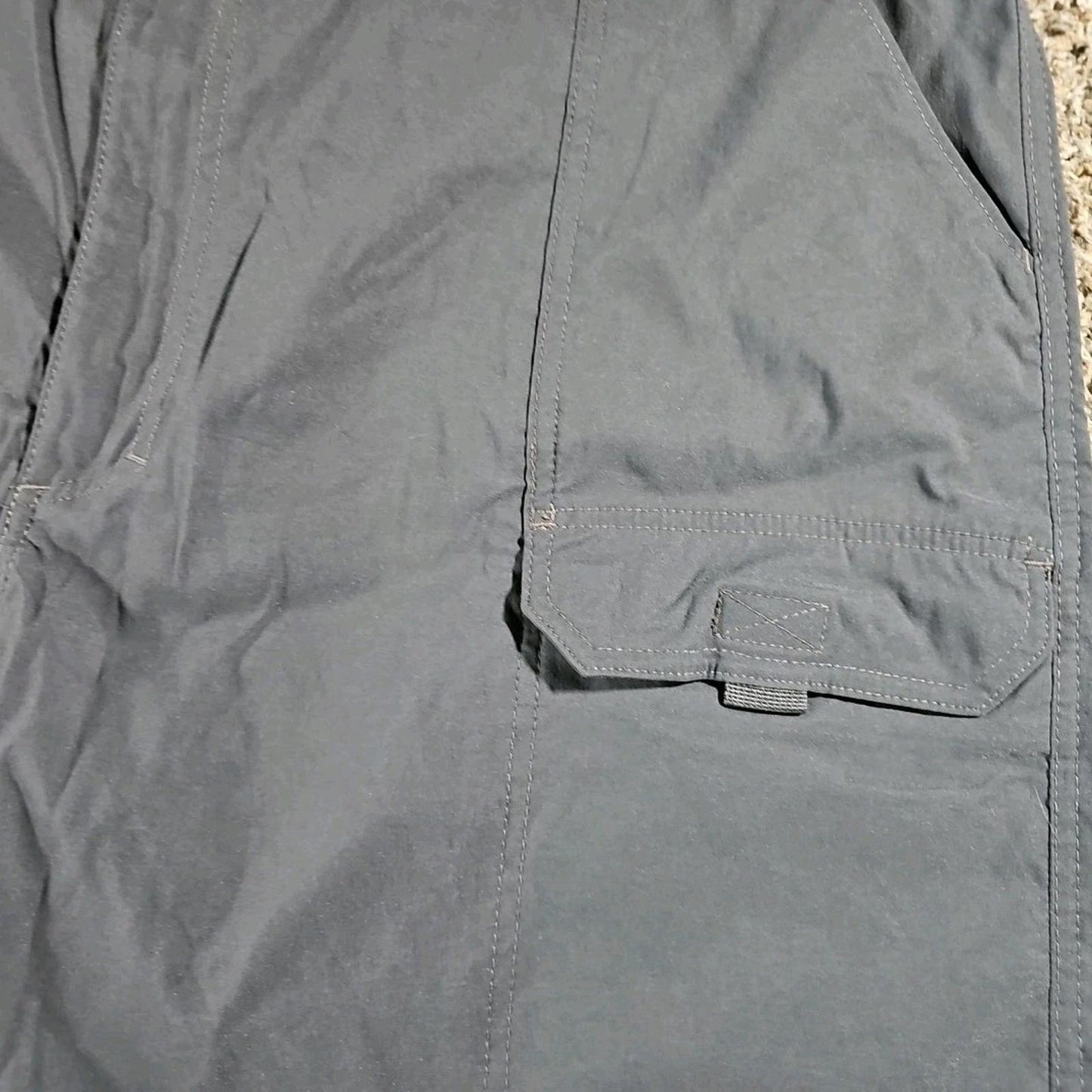Wrangler Outdoor Hiking Cargo Shorts Sz 42 Gray