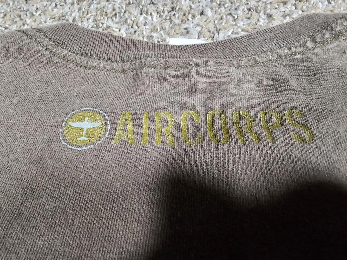 Air Corps Large Gildan Green Tshirt