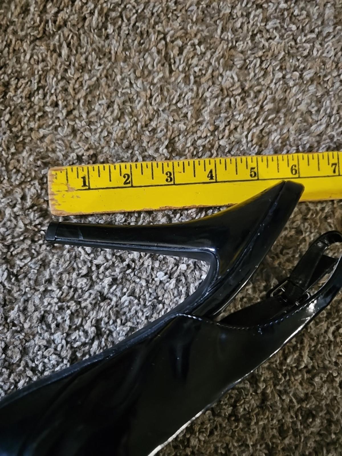 g by guess heels black Flower 8.5M