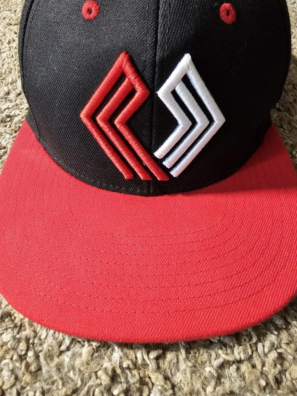 Ultimate Sports Weekend Fitted L Zephyr Baseball Hat