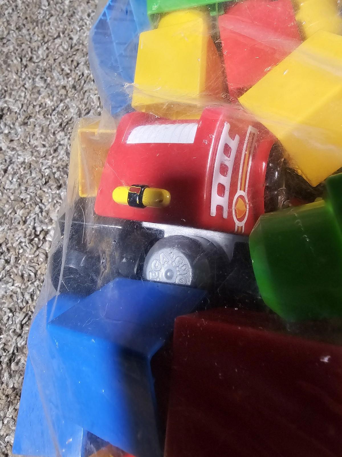 5lb 6oz Lot Of Mega Blocks & LEGO