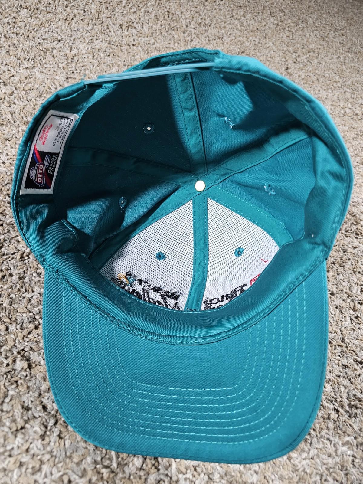 fancy feast elegant medley's cat food hat