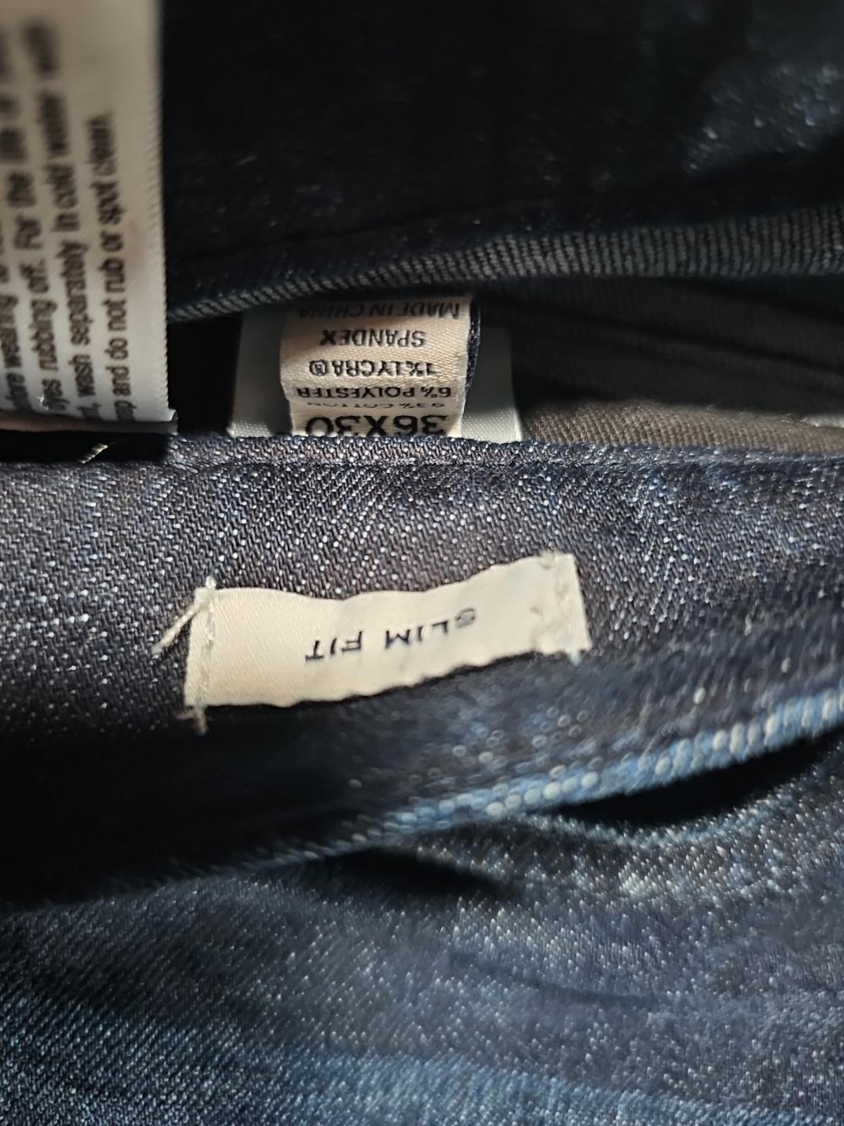 Joseph Abboud Slim Fit 36x30 Jeans