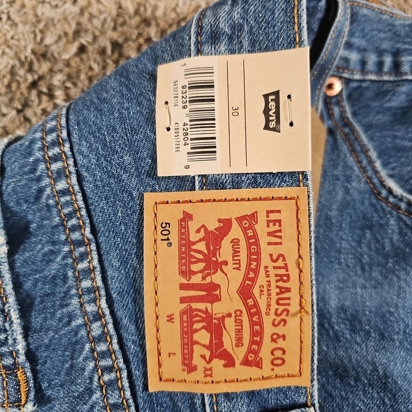 NWT Levis 501 Denim Cutoff Shorts Sz 30