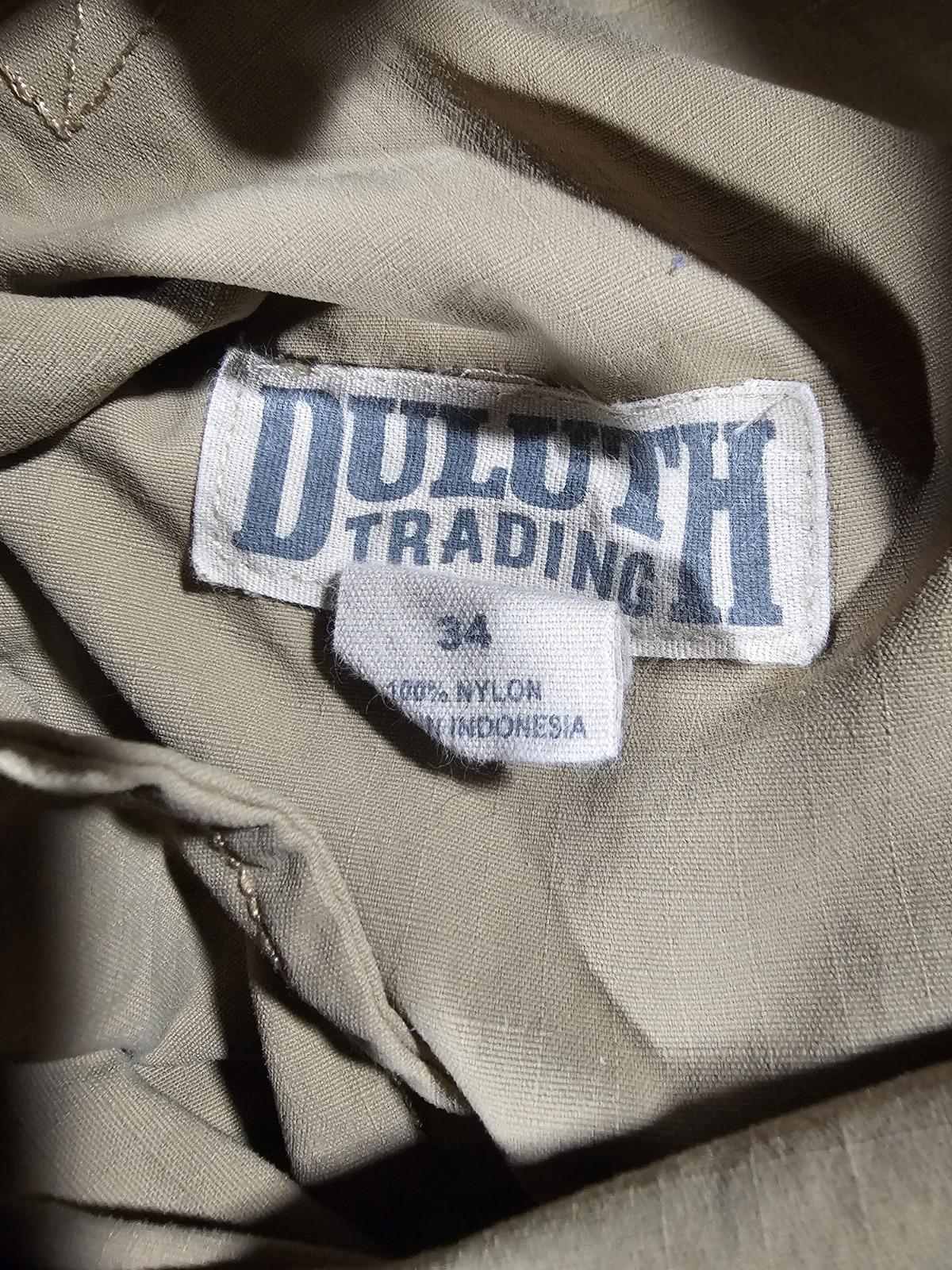 Duluth Trading Co Shorts Mens 34 Khaki Tan Cargo Utility