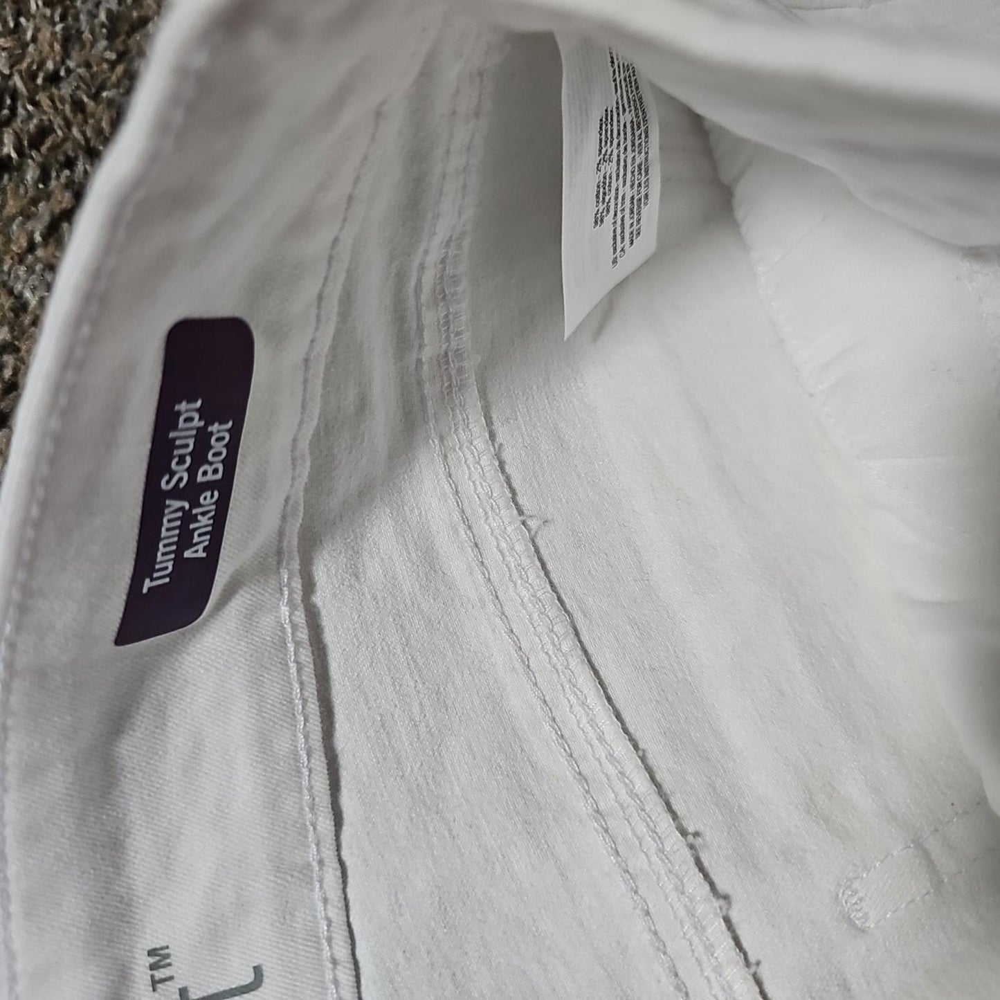 Gloria Vanderbilt Tummy Sculpt Ankle Boot Sz 10 White Jeans