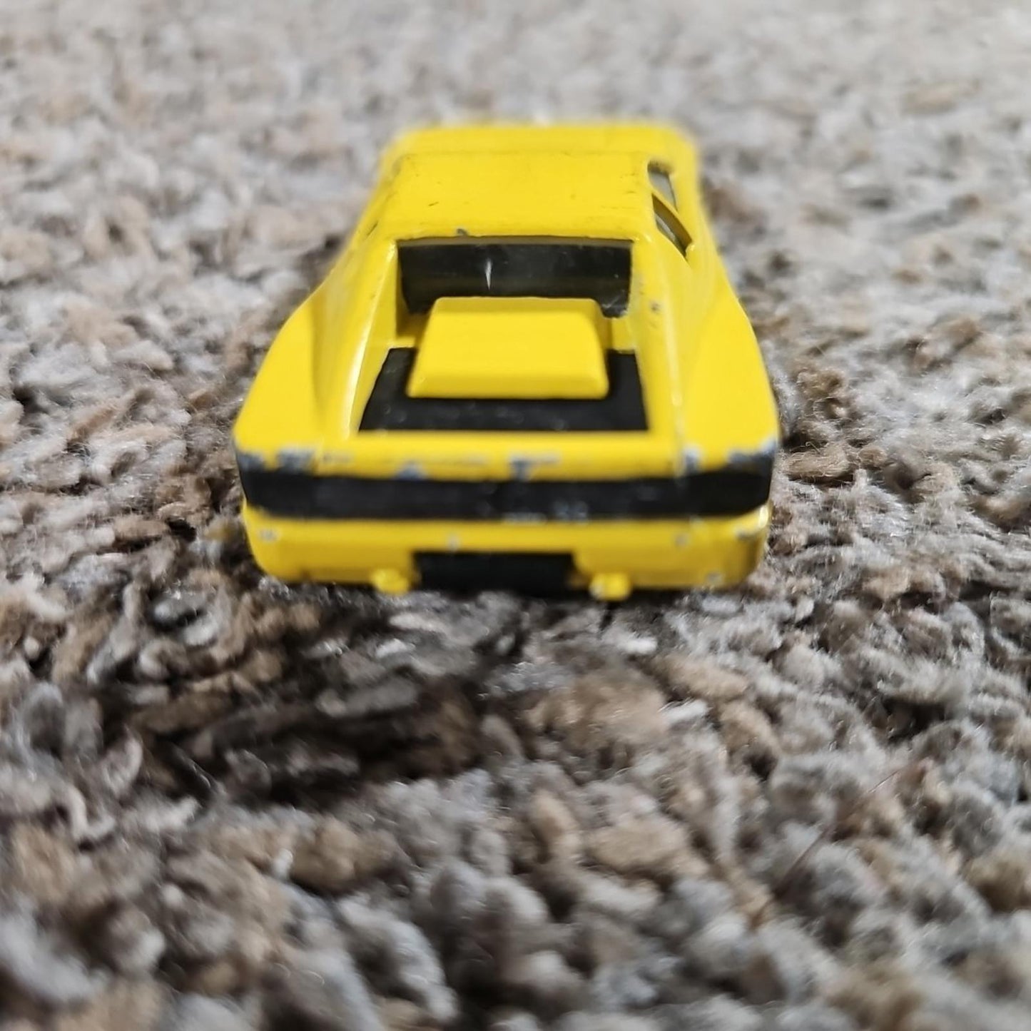 Vintage RARE HOT WHEELS Yellow Die Cast Ferrari Testarossa