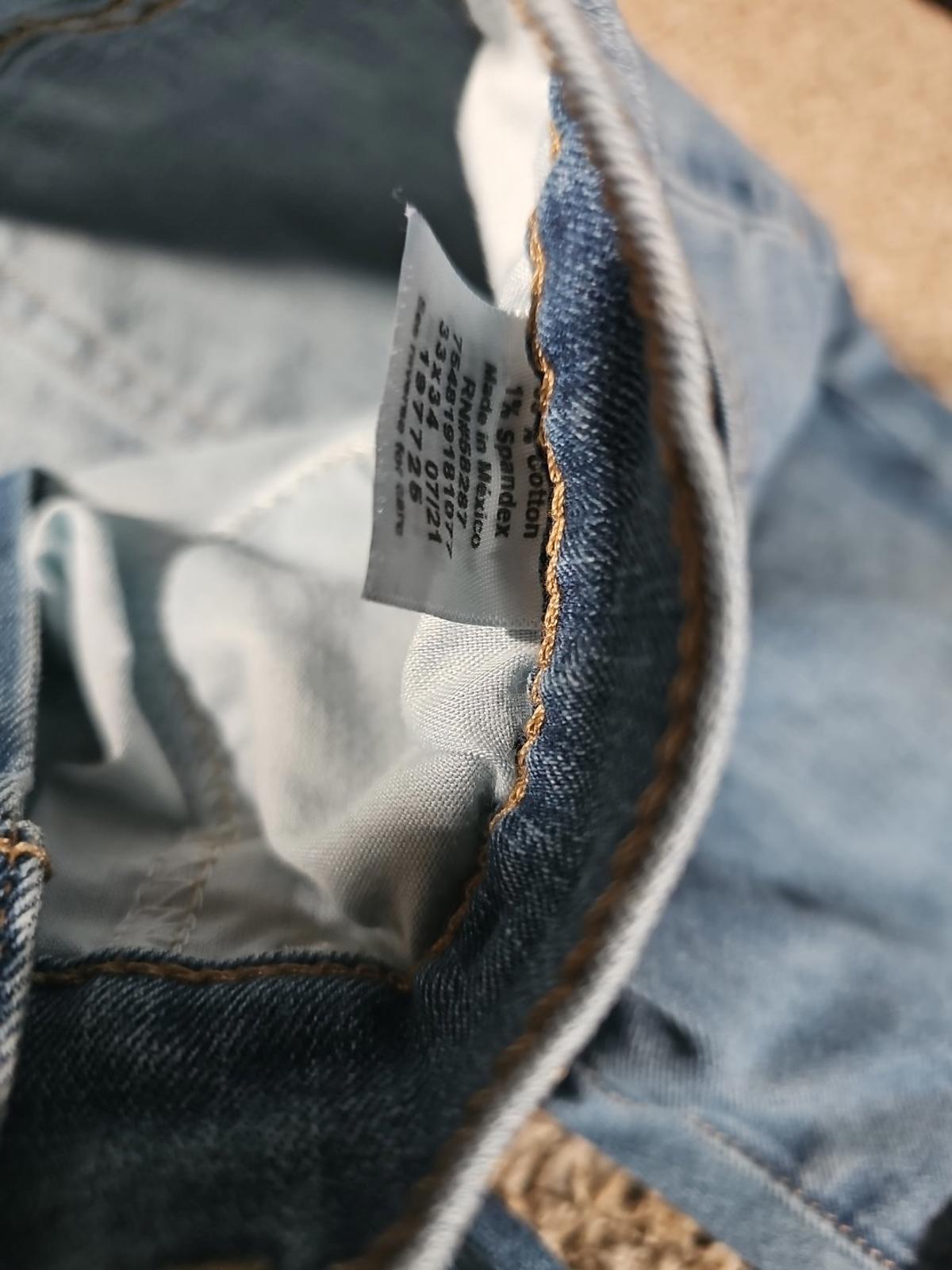 Sonoma 33x33(tag 33x34) Slim Fit Straight Jeans