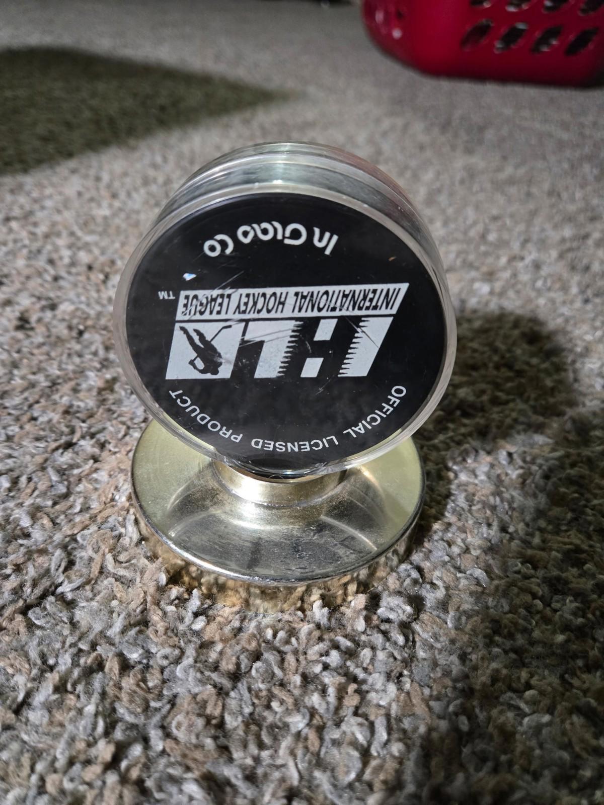 VINTAGE Kansas City BLADES - IHL HOCKEY PUCK In Glas Co Case