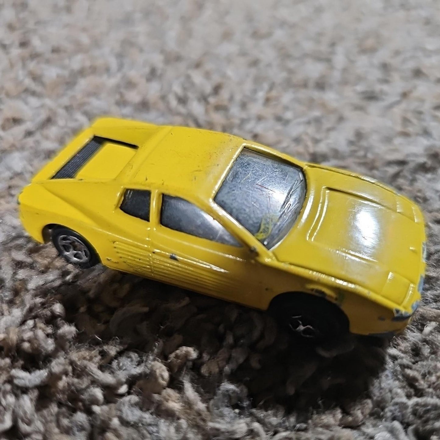 Vintage RARE HOT WHEELS Yellow Die Cast Ferrari Testarossa