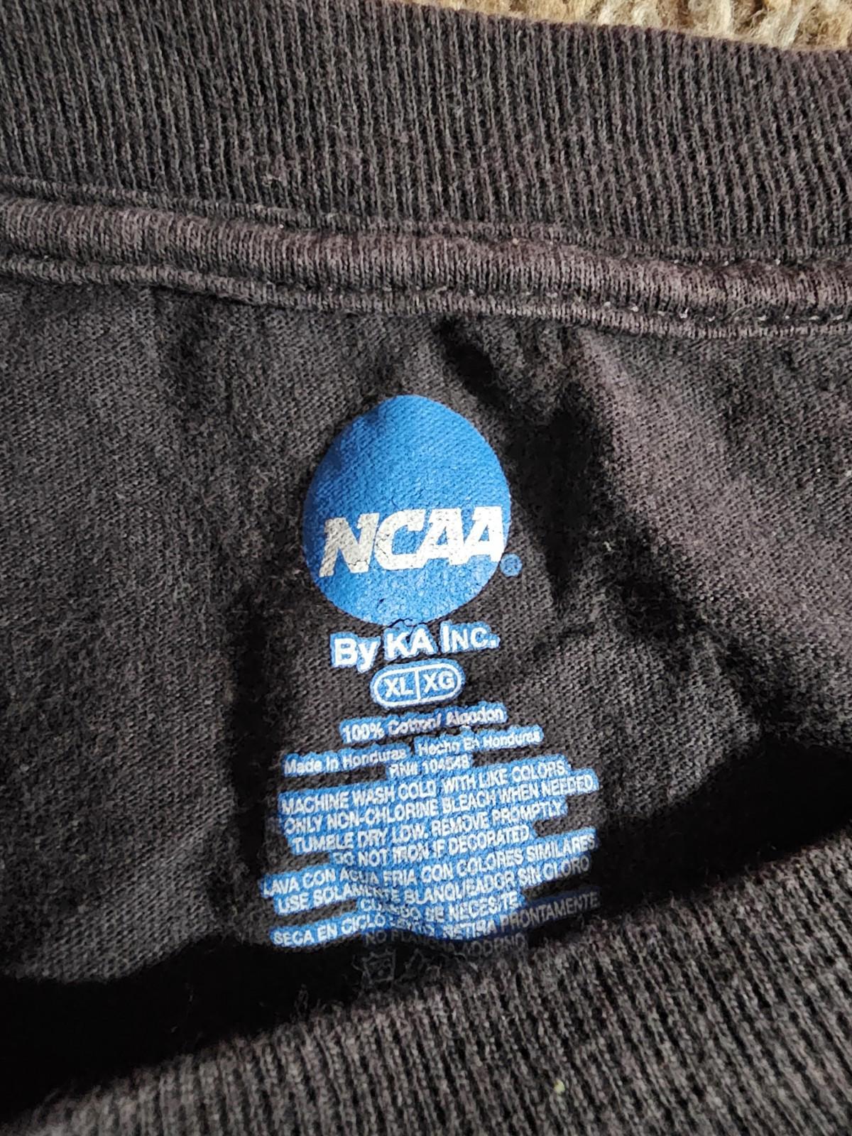 Wisconsin Badgers KA INC Charcoal XL T-shirt NCAA