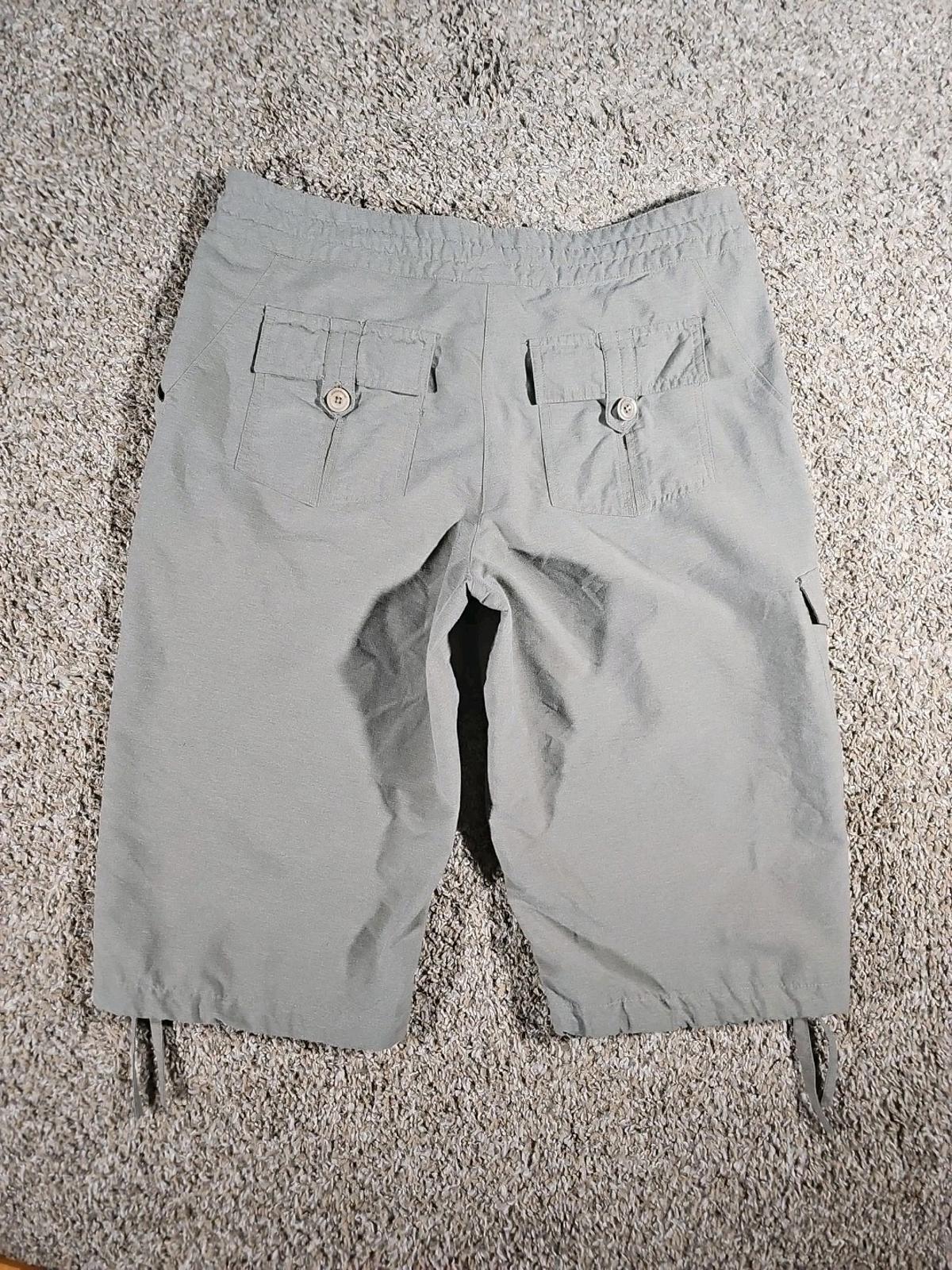 Merrell Sz 10 Green Capri Shorts