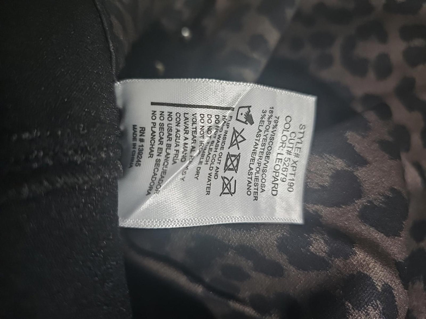 VBRT Leopard Print Sz 9 Pants NWT