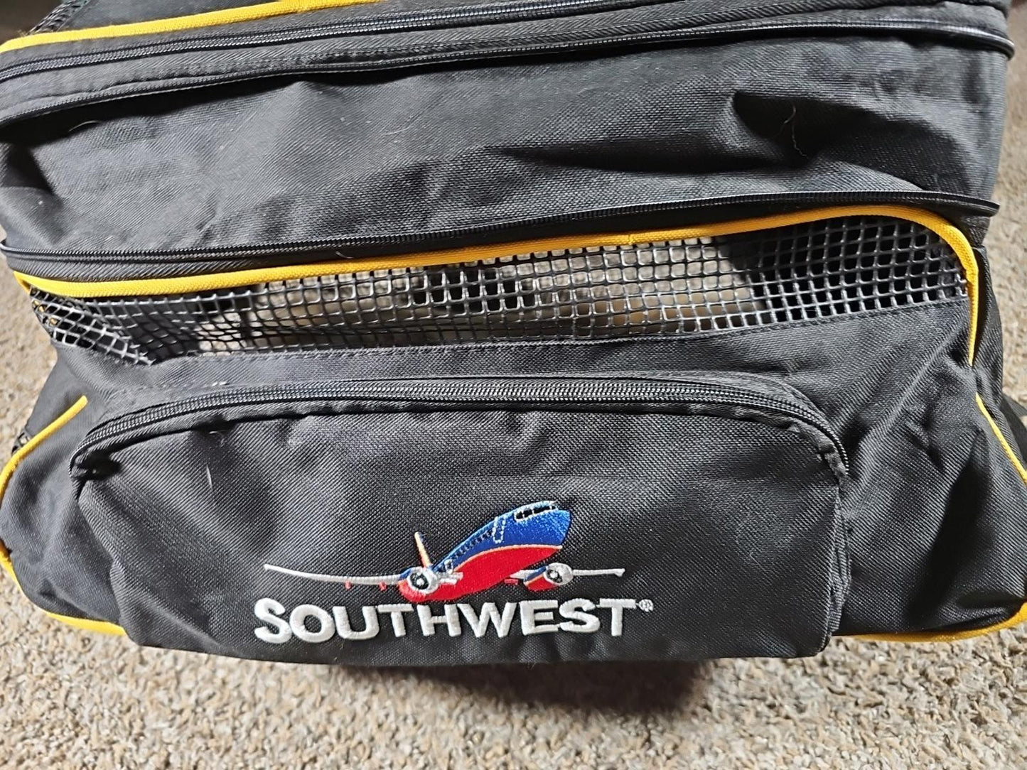 SOUTHWEST Airlines Flying Pet Carrier Shoulder Crossbody