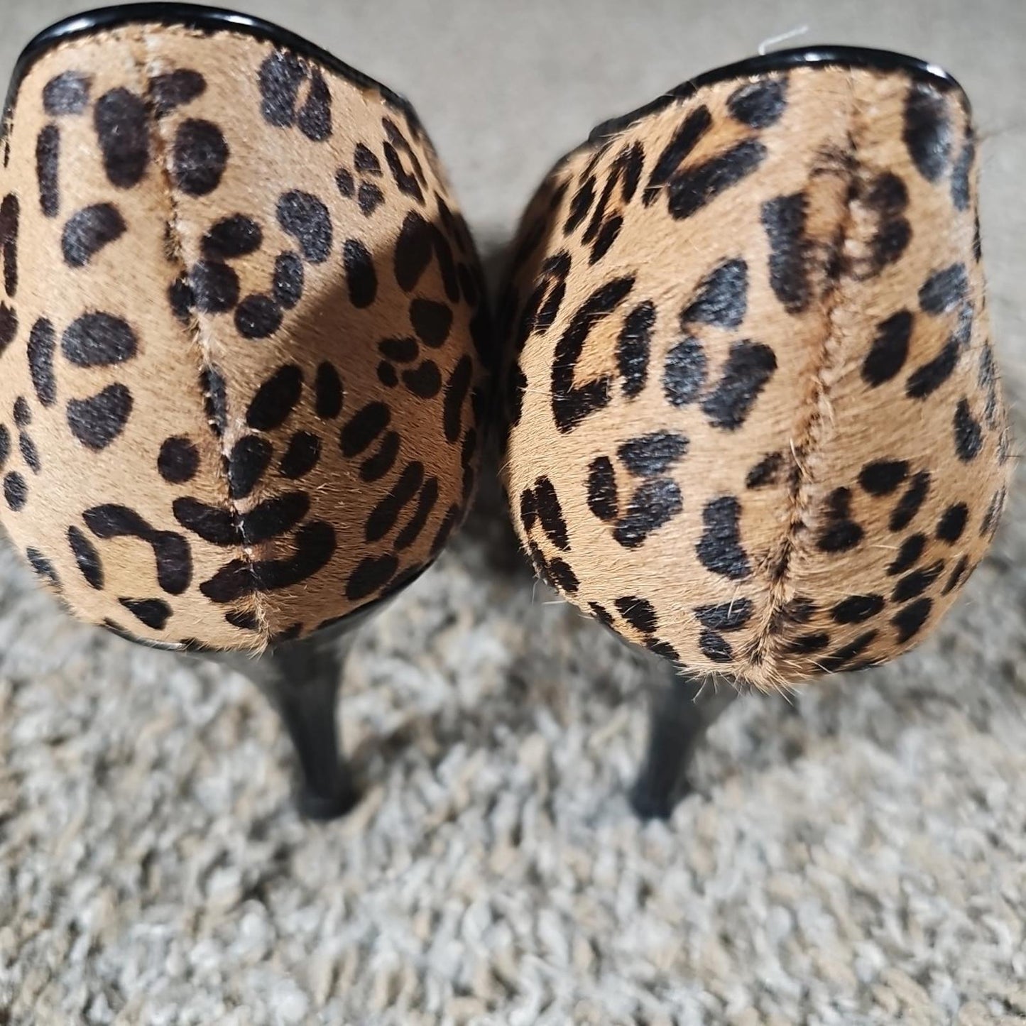 Ellen Tracy Vanna 8M Leopard Print Heels Real Cow Hair