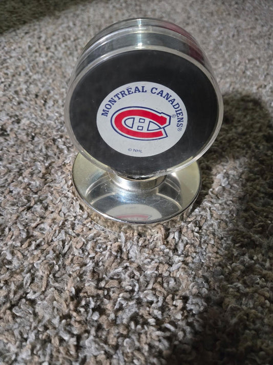 Montreal Candiens Vintage Logo NHL Hockey Puck Trench Mfg Display Case