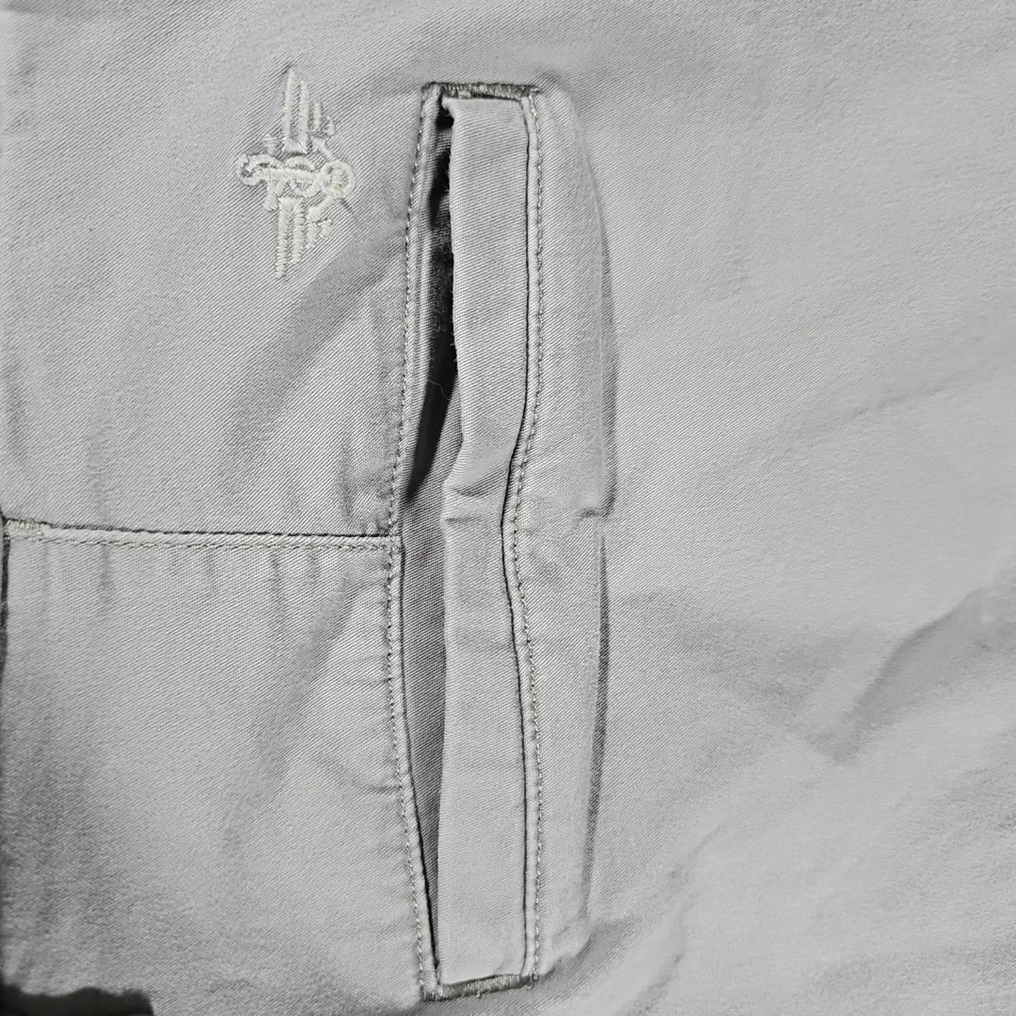 Dockers Supreme Flex Ultimate Short Sz 38 Gray Shorts Stain