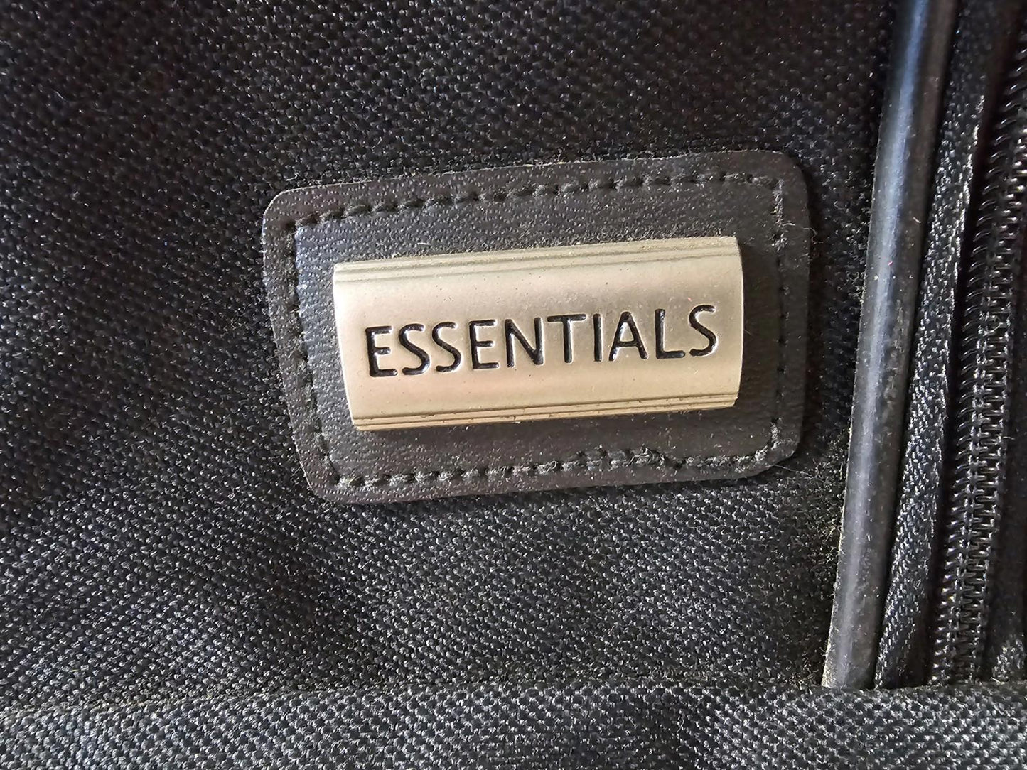 14" essential shoulder strap duffle Carryon bag