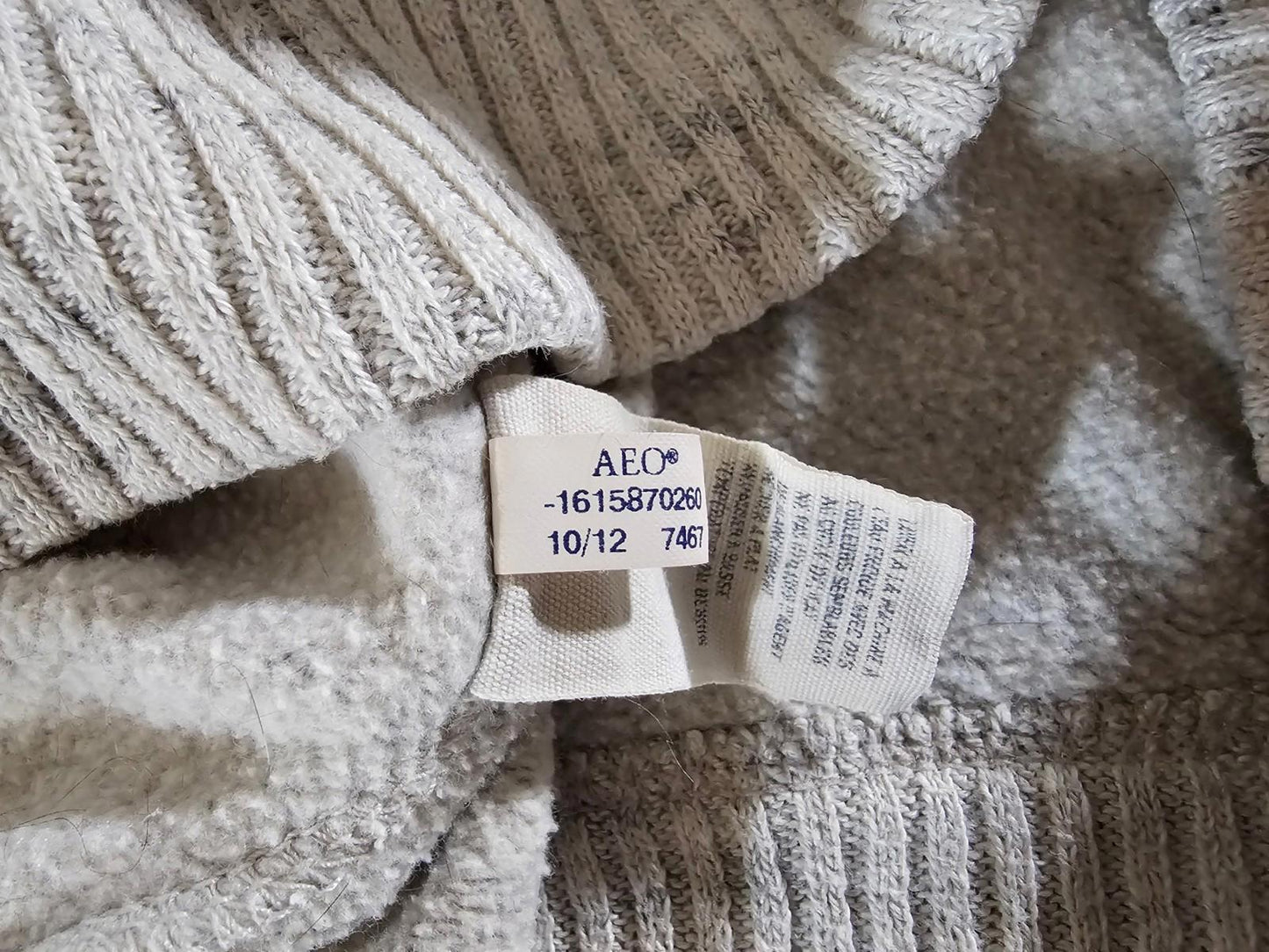 American Eagle Outfitters girls XL hoodie