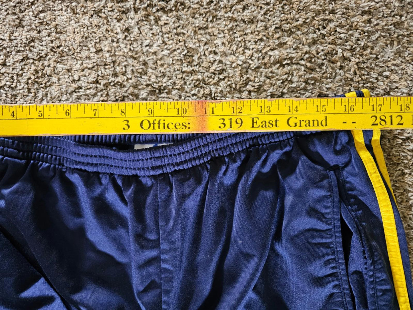 Adidas pants mens XL VINTAGE break away snap sides tear away