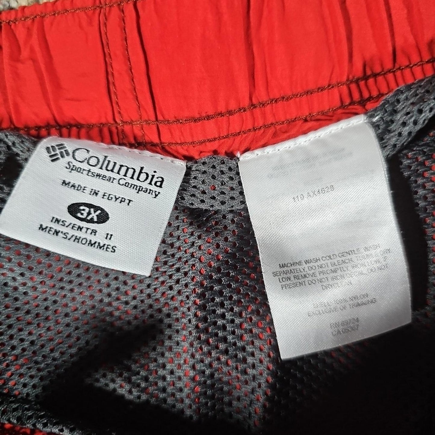 Columbia Omnishade 3X Belted Red Shorts
