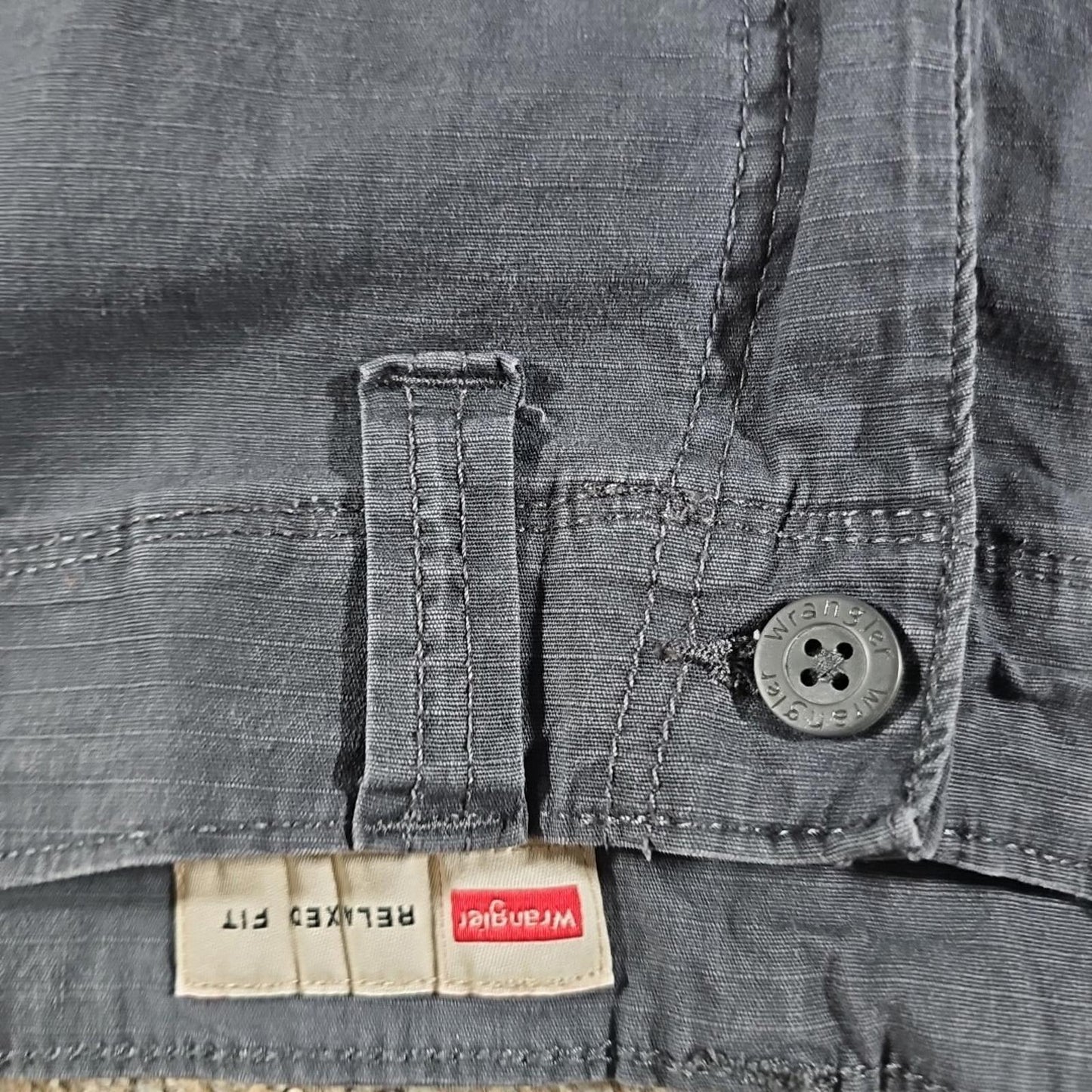 Wrangler Relaxed Fit Sz 48 Cargo Shorts