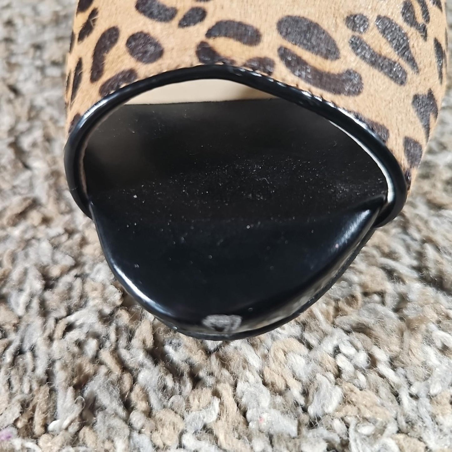 Ellen Tracy Vanna 8M Leopard Print Heels Real Cow Hair