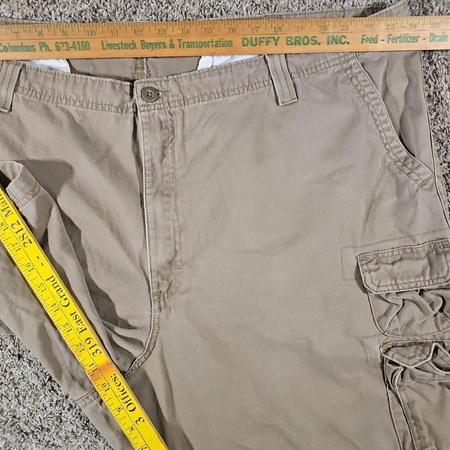 Lee Dungarees Cargo Shorts Sz 48 Khaki Utility Grunge
