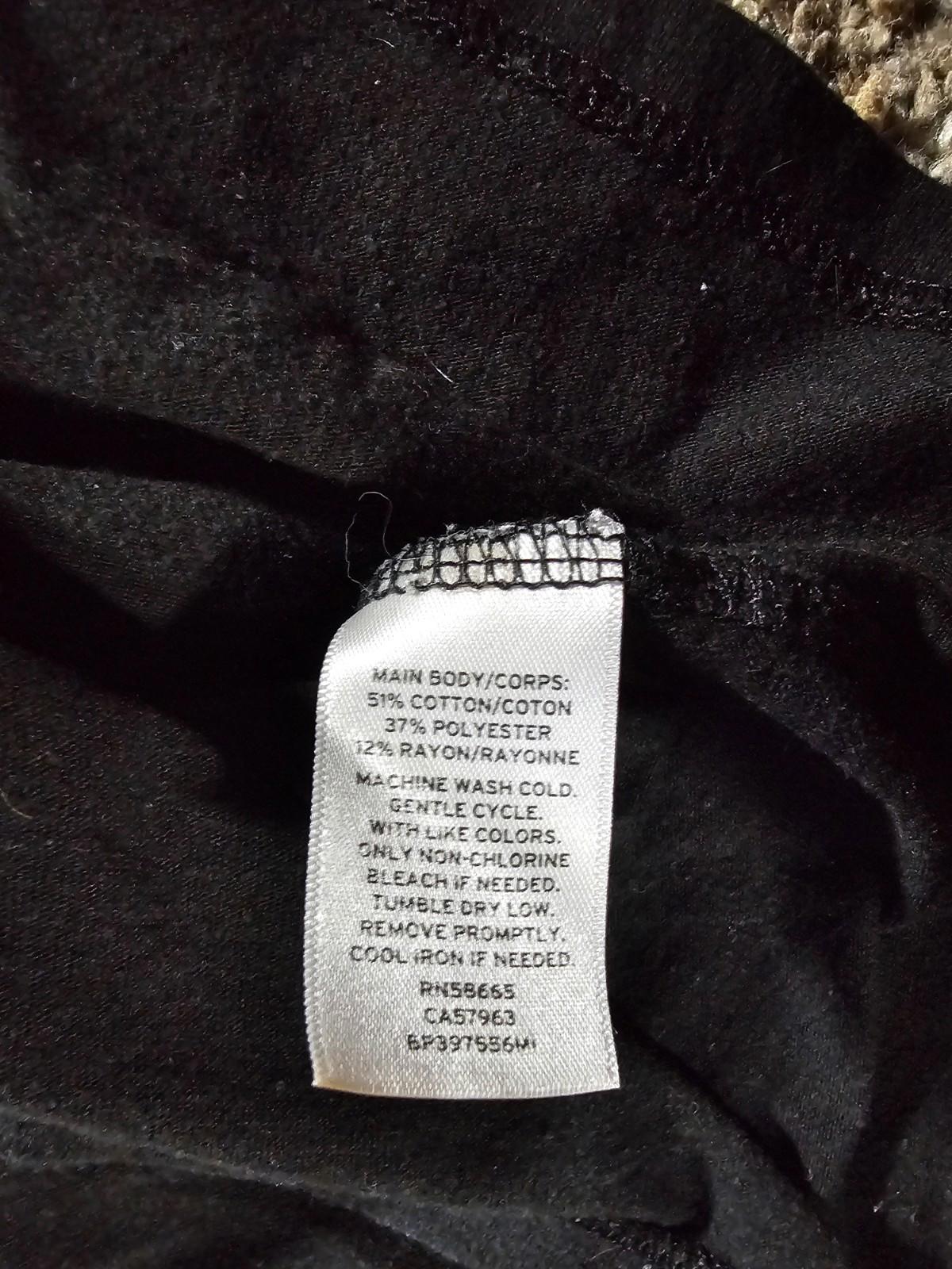 BP Black Vneck Tshirt Medium