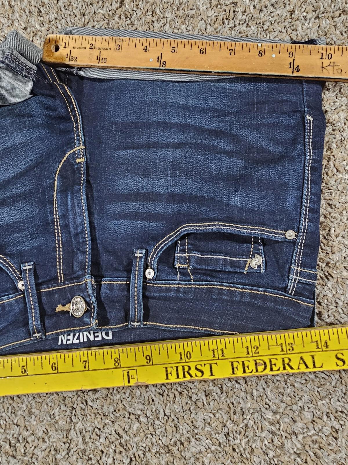 Levi's Denizen Juniors Denim High Rise Shortie Shorts Cuff 7