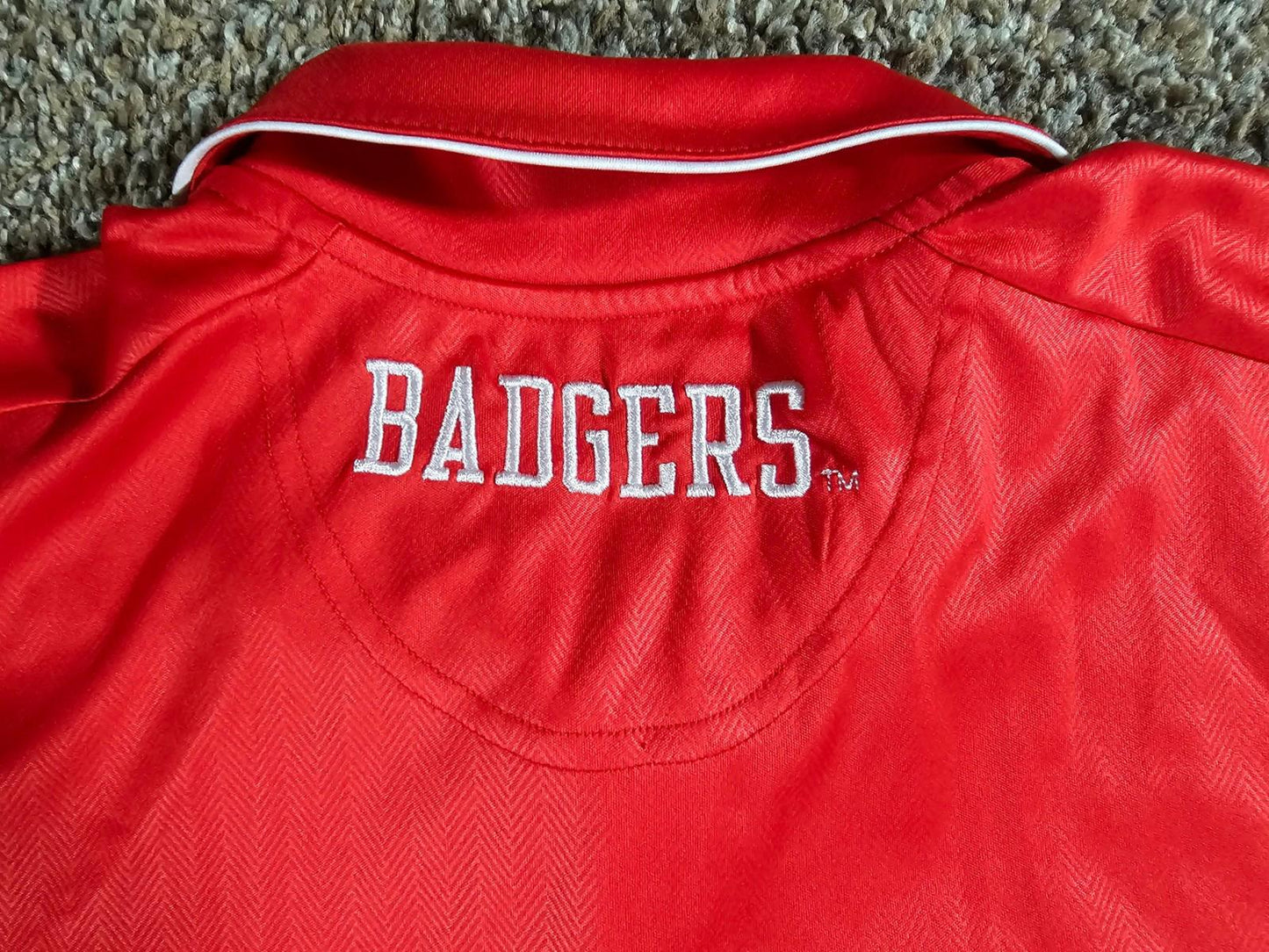 Wisconsin Badgers Mens Medium Polo Shirt Champion Authentic