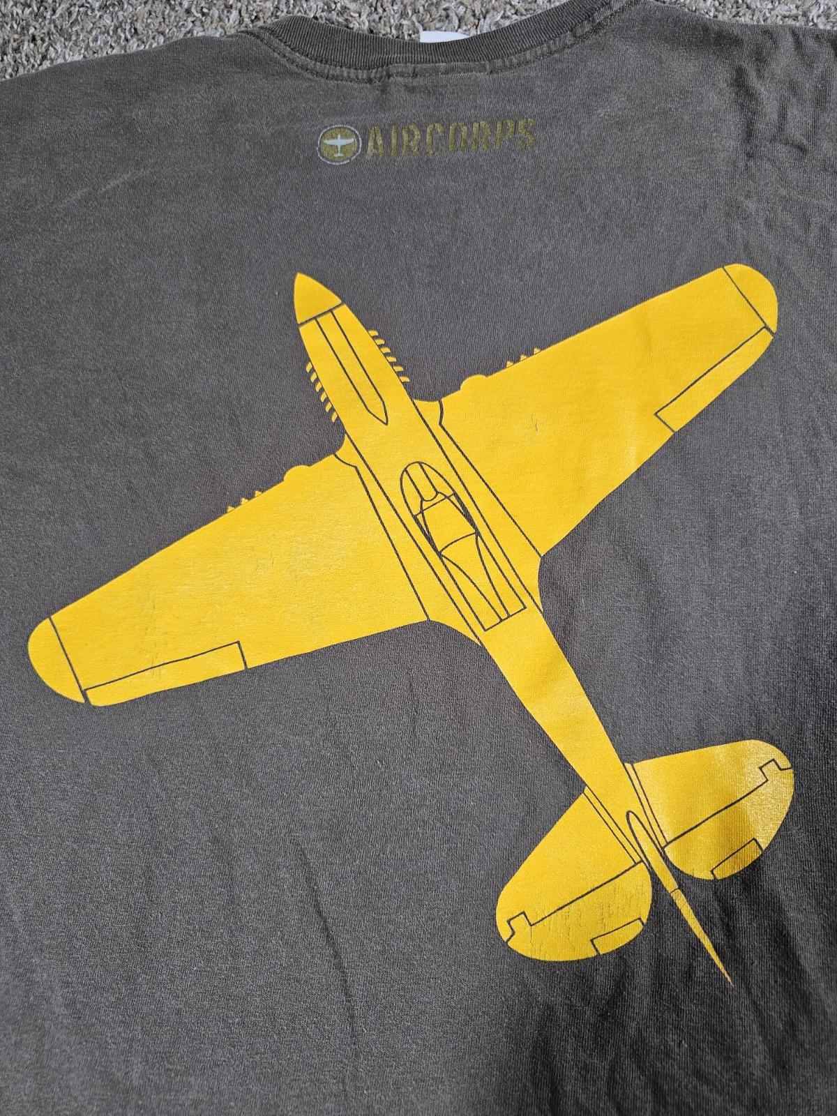 Air Corps Large Gildan Green Tshirt