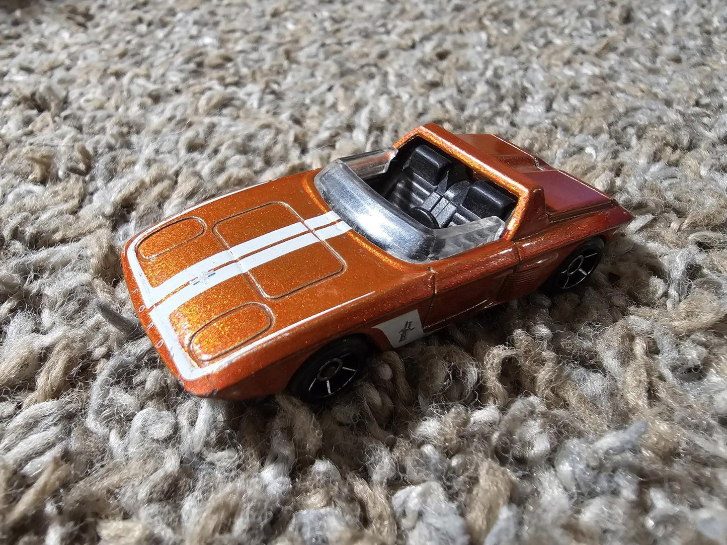 2009 Mattel Hot Wheels 62' Ford Mustang concept Toy Car 1:64