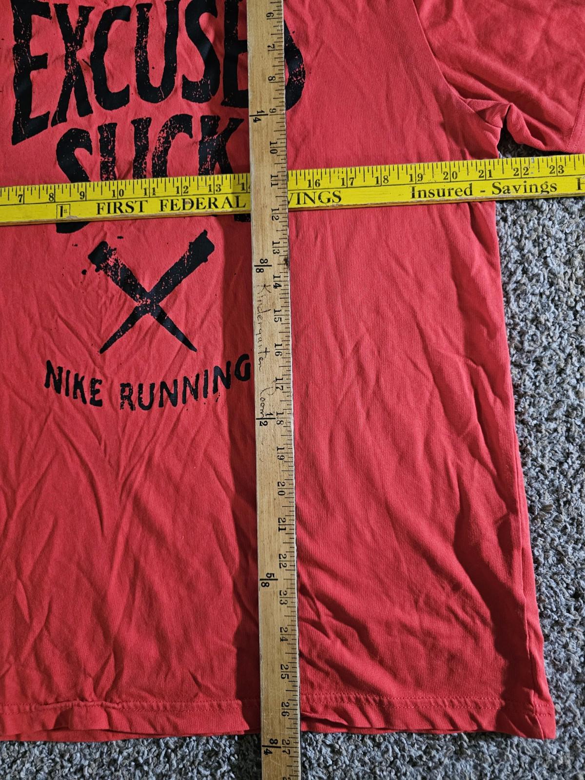 Nike Running EXCUSES SUCK  Regular Fit Tshirt Sz L Red