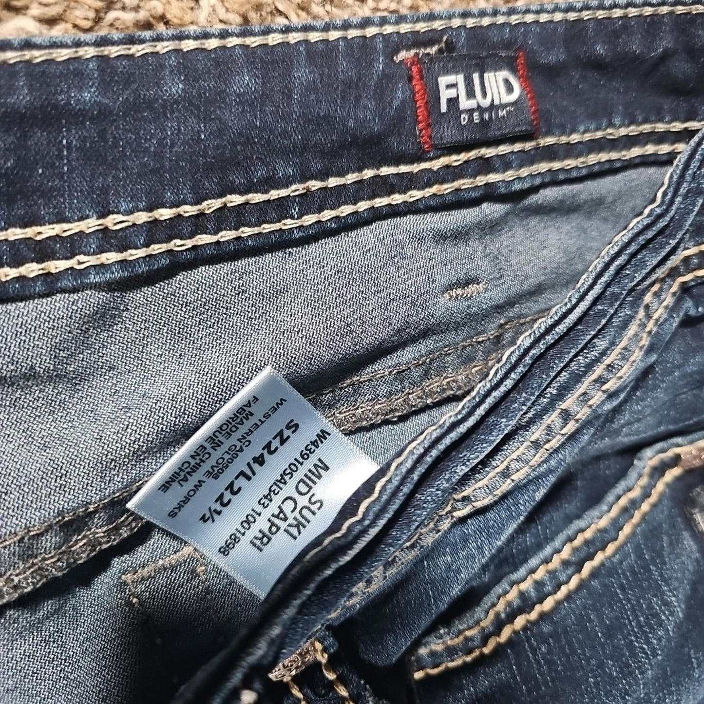 Silver Jeans Suki Fluid Denim Mid Capri Jeans 24/22½