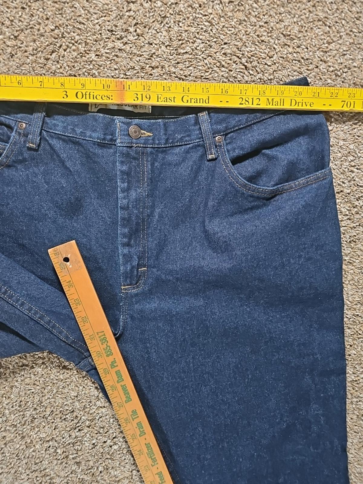 LEE Regular Fit 44x30 Straight Cut Jeans
