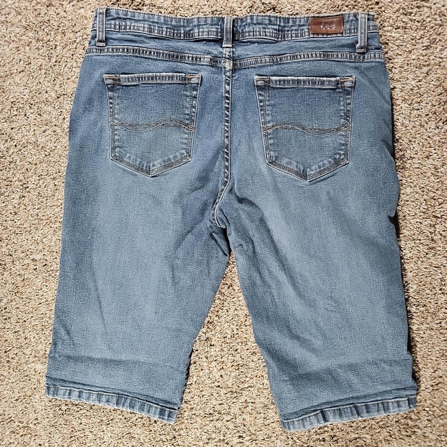 Lee 16P Denim Lobg Shorts Capris
