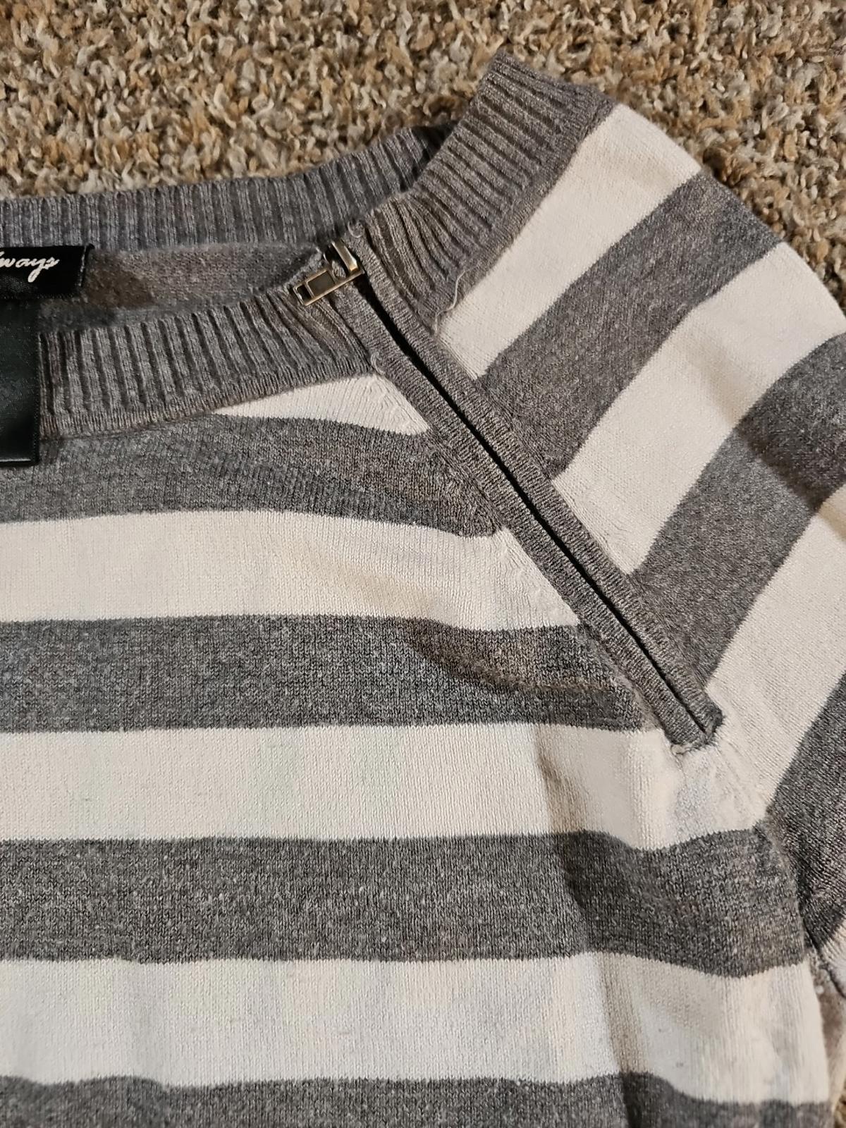 Love Always Striped LS Shoulder Zip Gray White