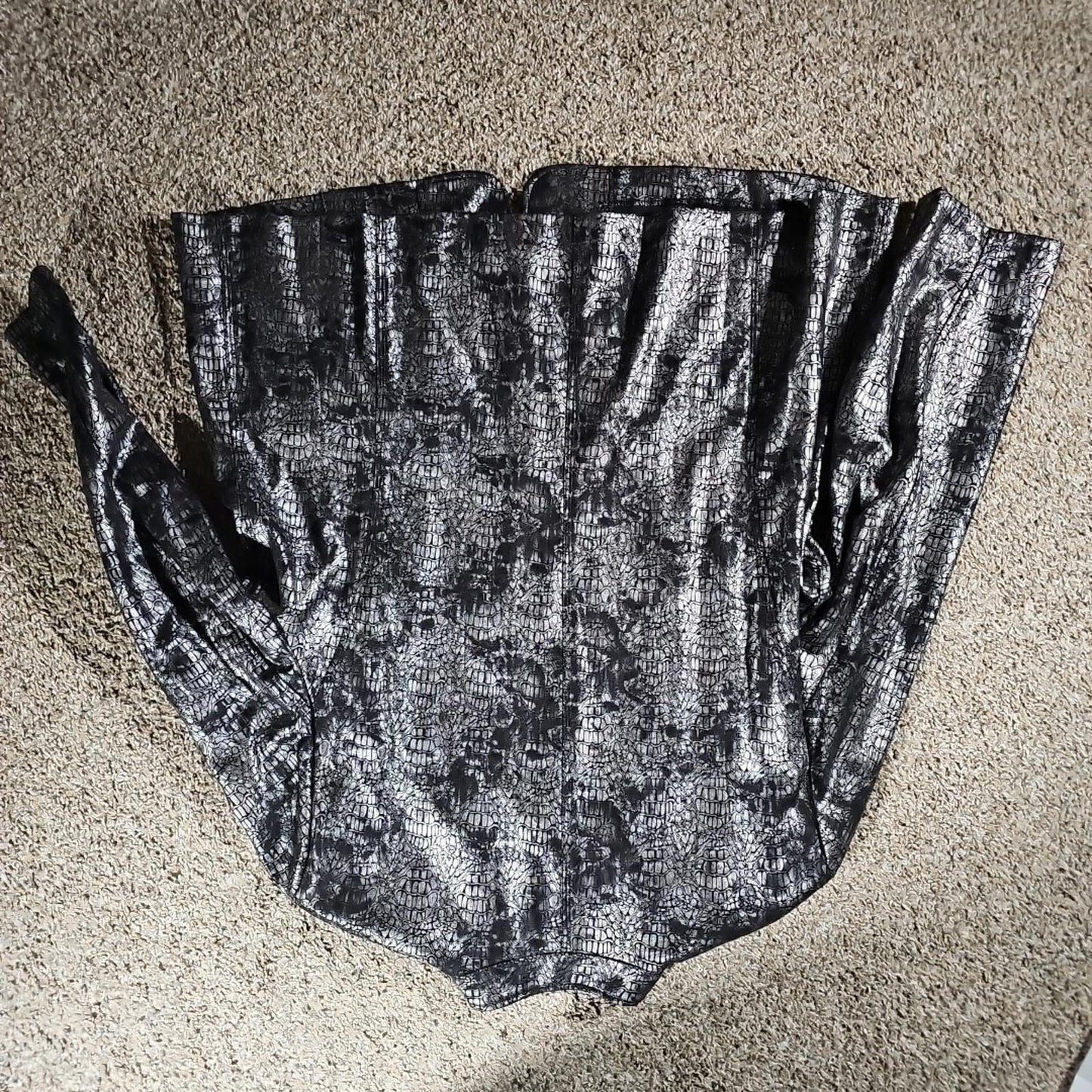 Alfred Dunner Women's Jacket 18W Metallic Snakeskin Pattern