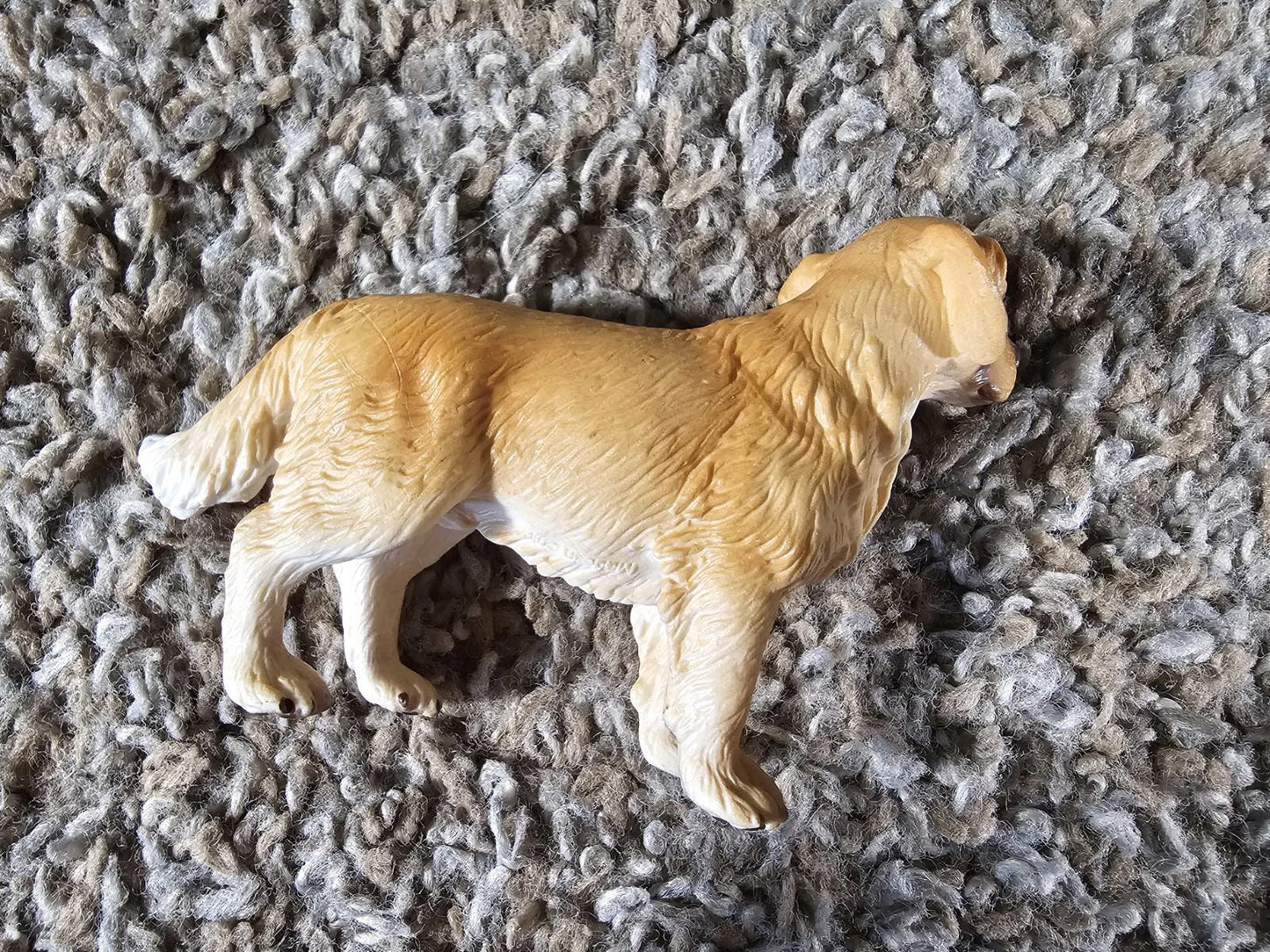 Schleich Germany 2003 Golden Labrador Retriever Male Dog Figure Tan Light Brown
