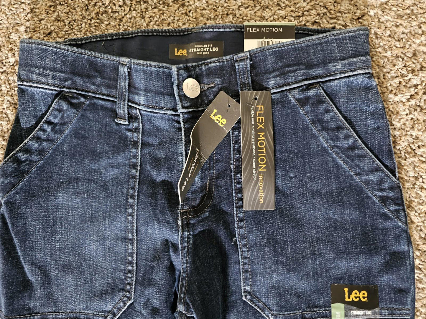 lee flex motion pants Regular Fit straight leg 2 Medium NWT Jeans