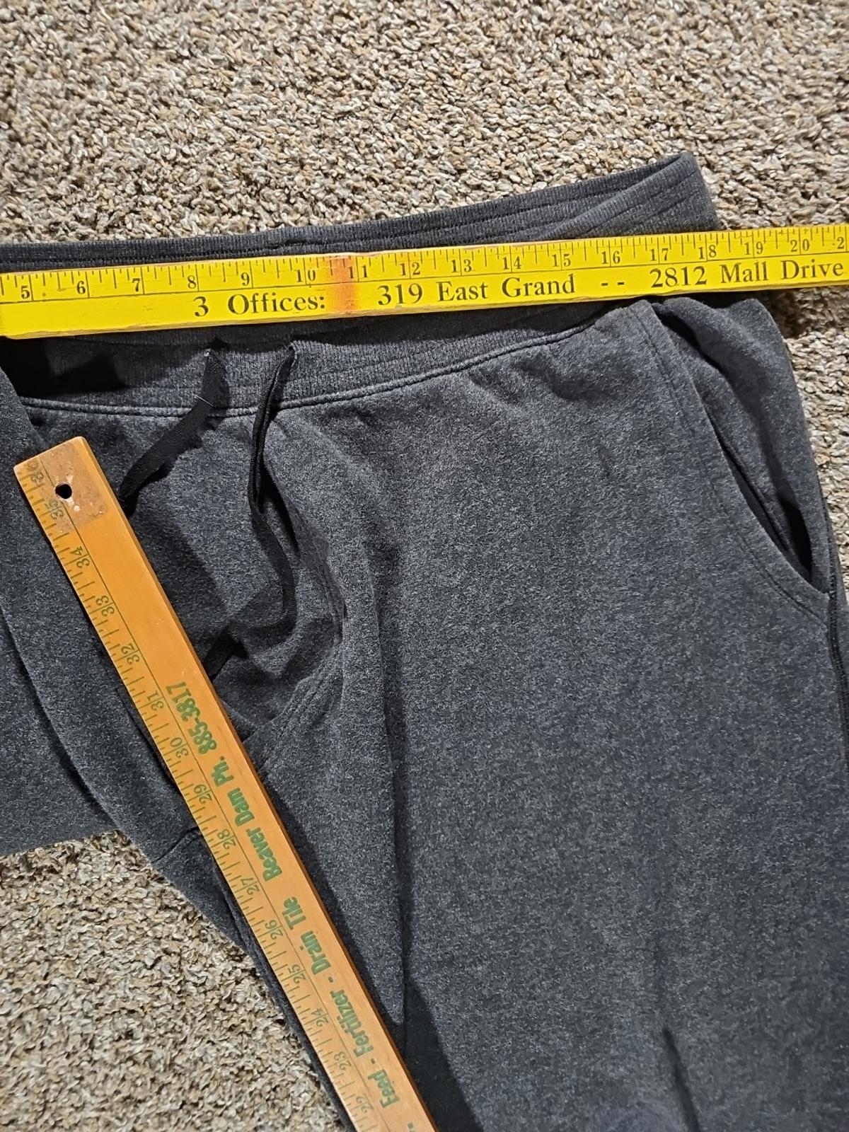 Under Armour XXL Gray Sweat Pants