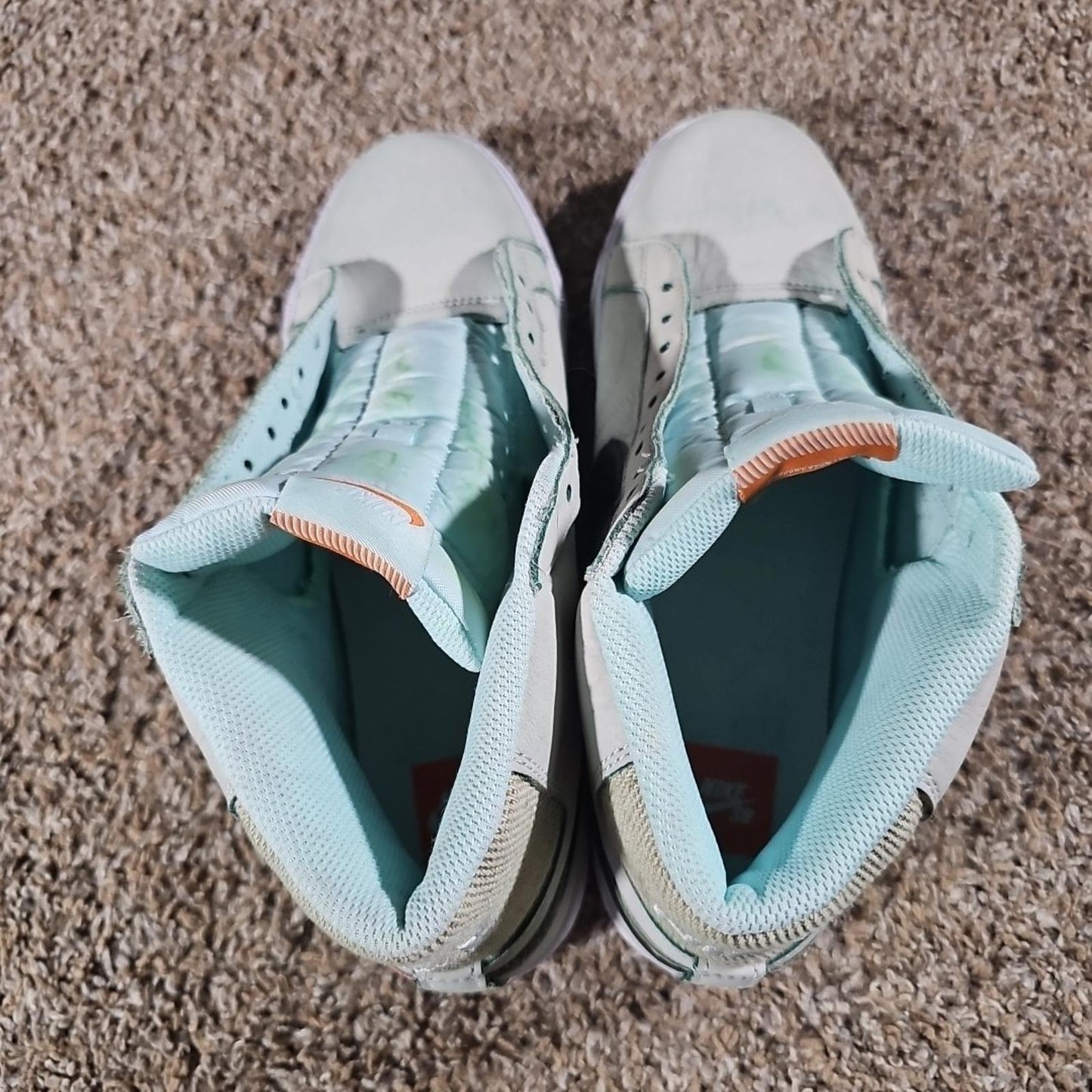 nike sb DA8855-100 sz 11 UK10 shoes