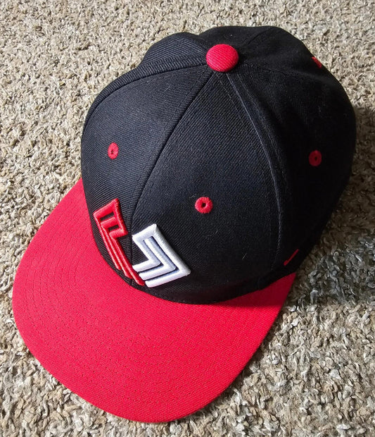 Ultimate Sports Weekend Fitted L Zephyr Baseball Hat