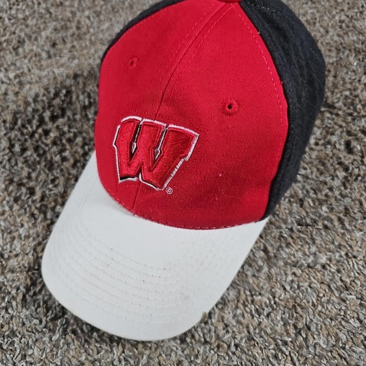 NCAA By Signatures Wisconsin Badgers Quilted Strapback Hat