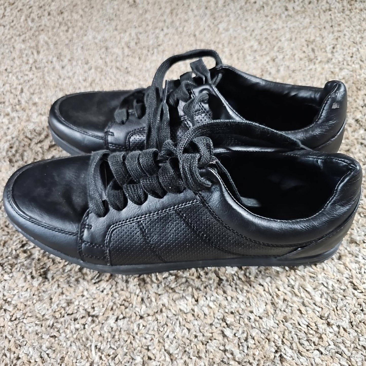 Mossimo Supply Black Low Top Leather Shoes 10.5