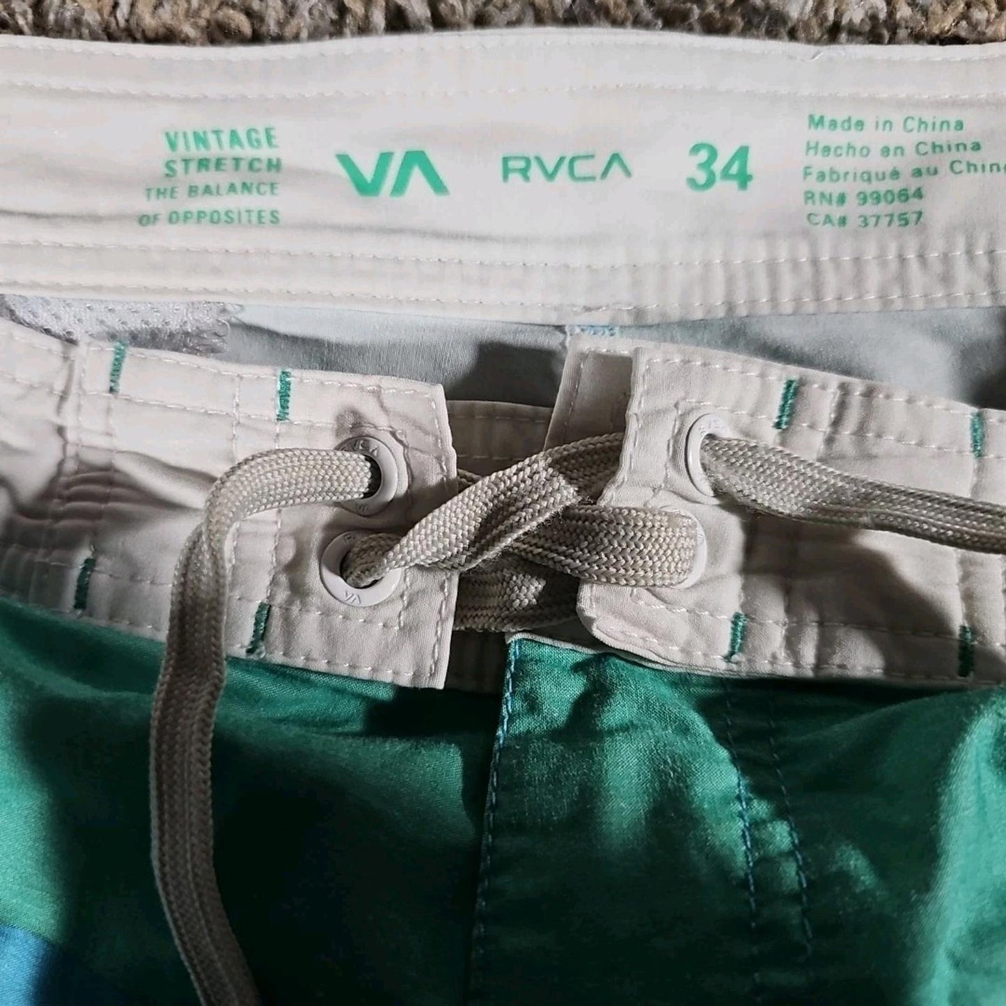 RVCA sz 34 Striped Vintage Stretch Board Shorts